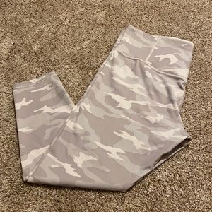 Athleta Elation 7/8 Tight Leggings